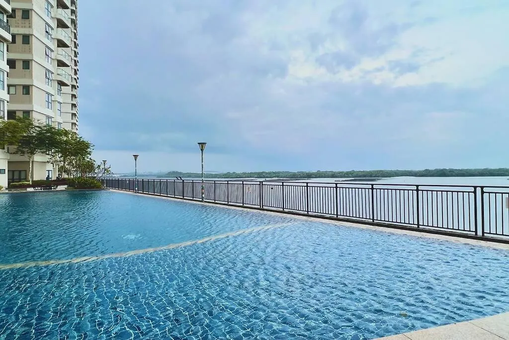 Dooga Ins-Cocohouse L17 Seaview Projector 1-6 Pax Apartment Johor Bahru