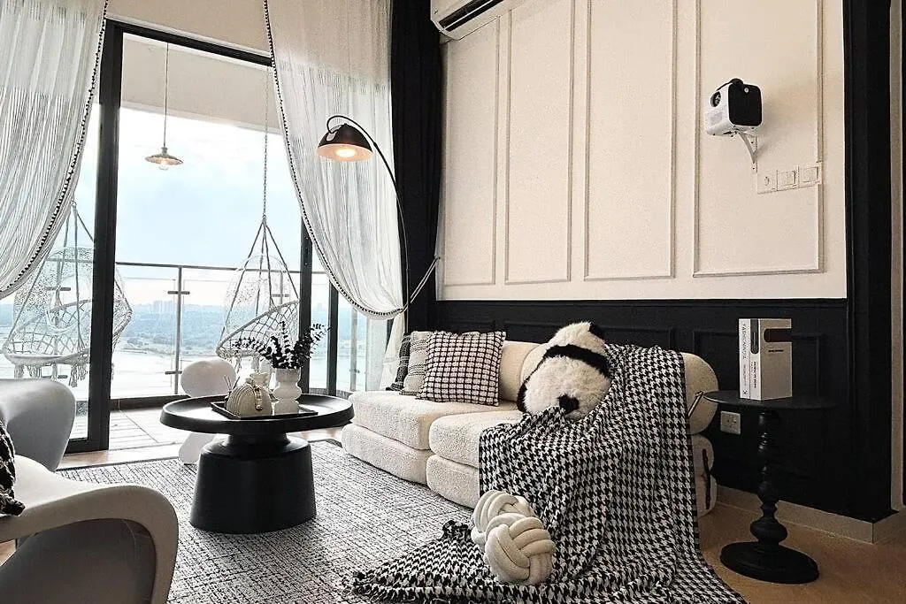 Dooga Ins-Cocohouse L17 Seaview Projector 1-6 Pax Apartment Johor Bahru