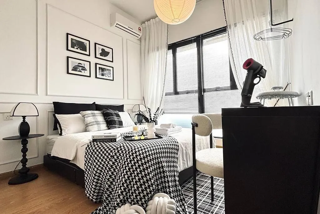 Dooga Ins-Cocohouse L17 Seaview Projector 1-6 Pax Apartment Johor Bahru Malaysia